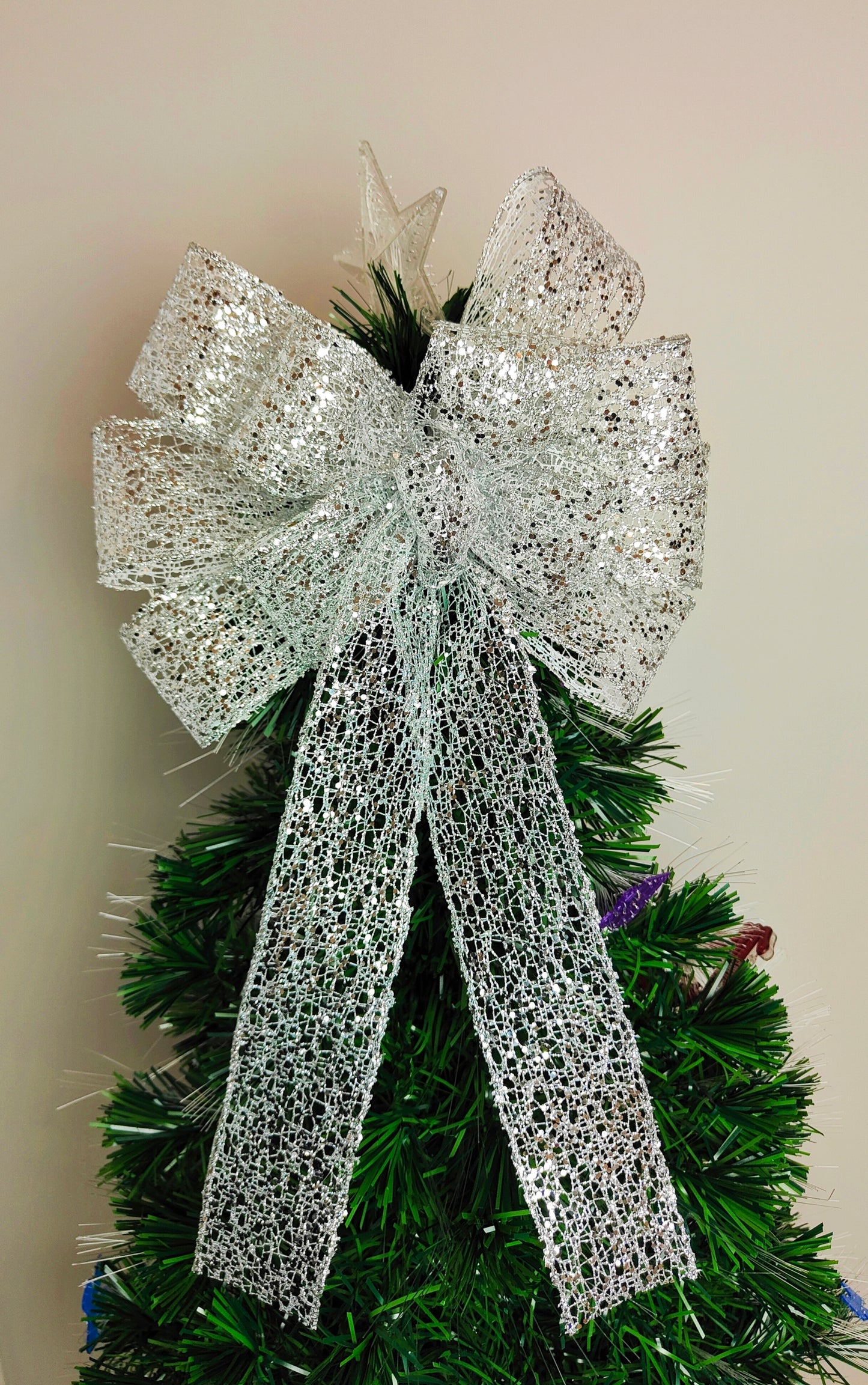 Deluxe Silver Glitter Bow