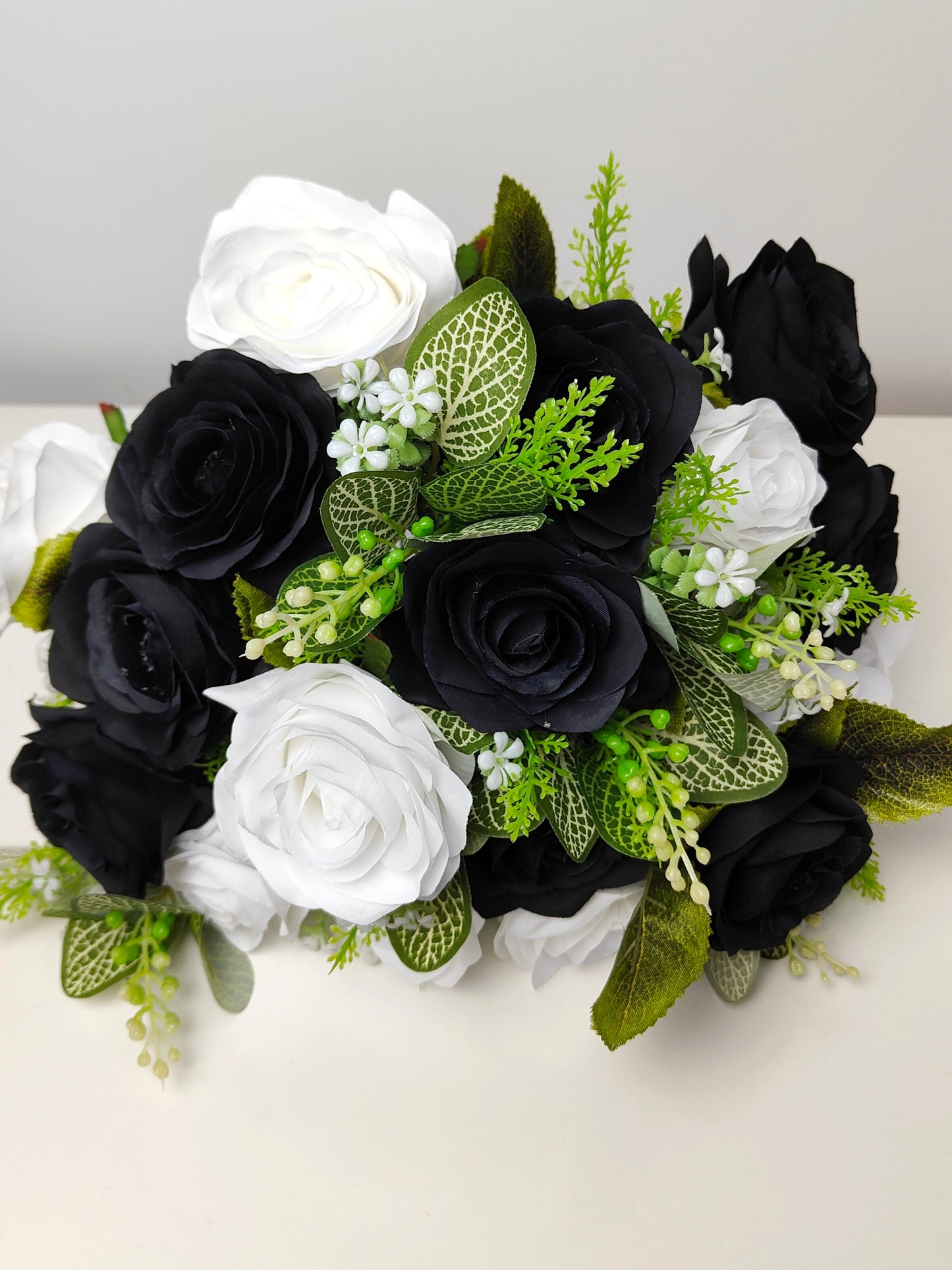 Black White Artificial flowers 20 roses  gift bouquet